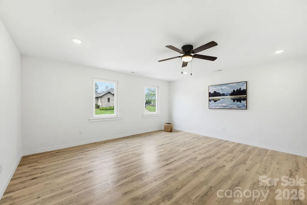 1928 46th Avenue Drive NE Hickory NC 28601