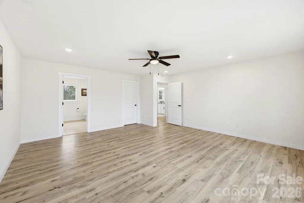 1928 46th Avenue Drive NE Hickory NC 28601