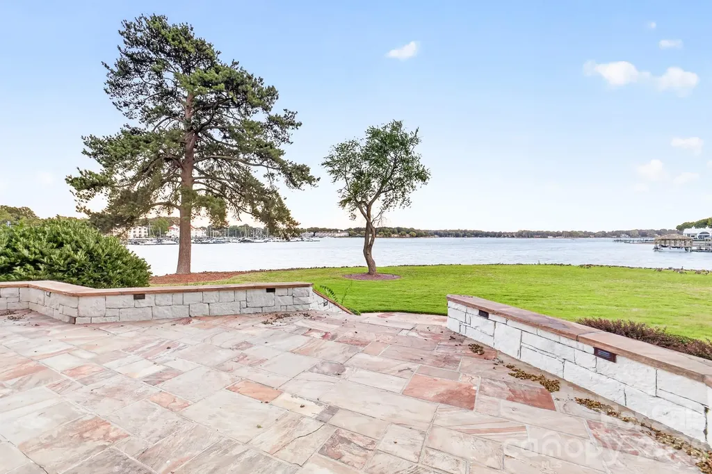 18212 Pompano Place Cornelius NC 28031