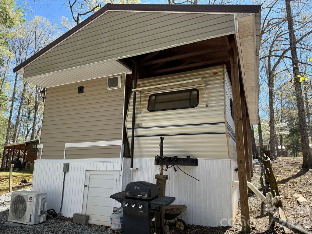 174 Canyon Loop Mount Gilead NC 27306