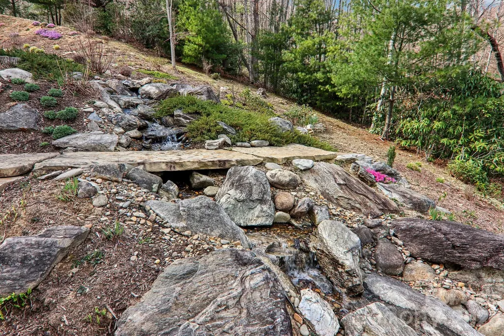 14 Chandra Lane Clyde NC 28721