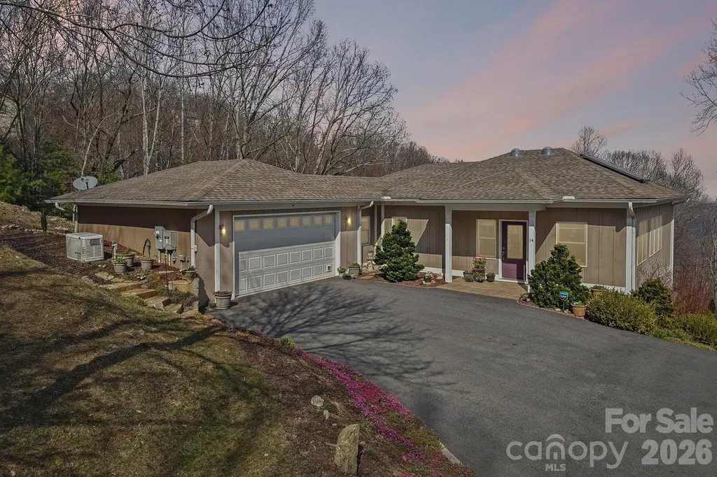 14 Chandra Lane Clyde NC 28721