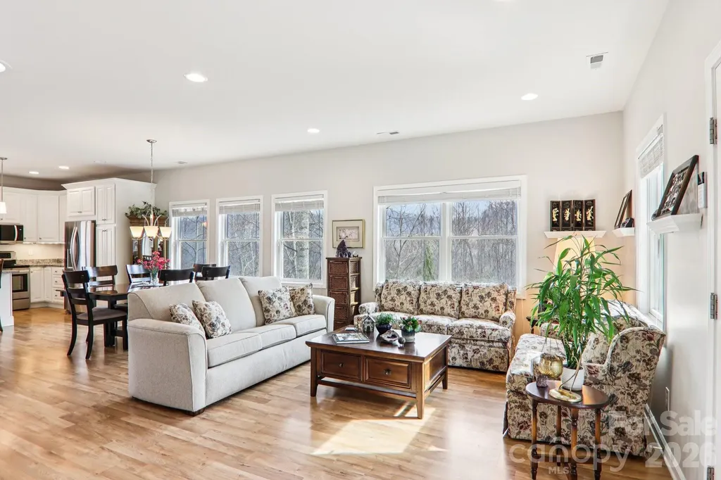 14 Chandra Lane Clyde NC 28721