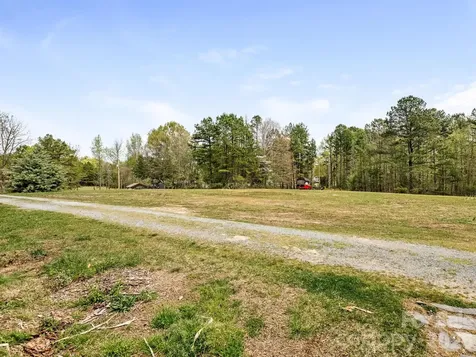 1105 Union Road Matthews NC 28104