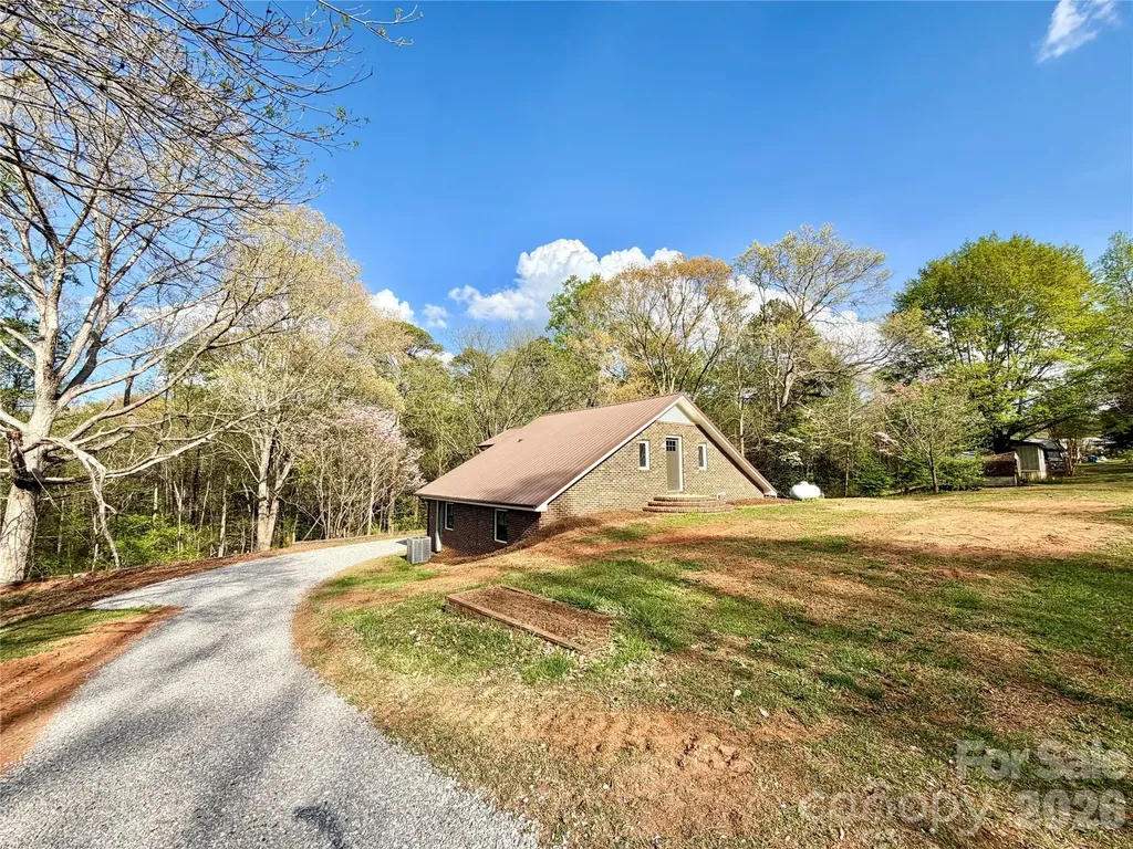 6530 Curlee Road Conover NC 28613