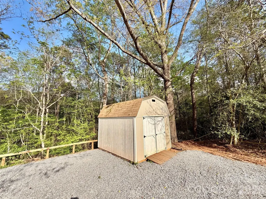 6530 Curlee Road Conover NC 28613