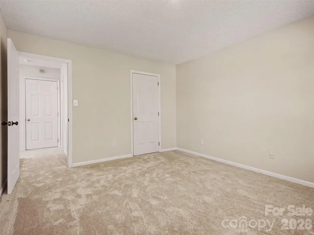 12548 Panthersville Drive Charlotte NC 28269