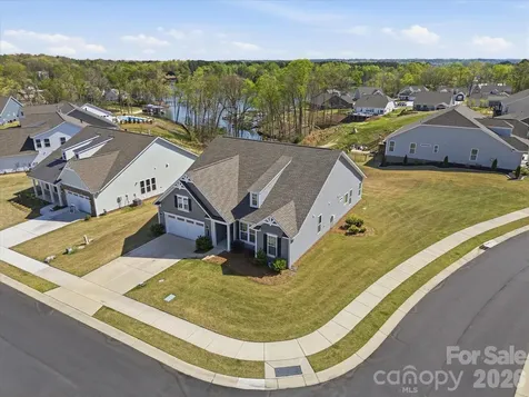 7004 Treetop Court York SC 29745