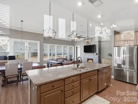 7004 Treetop Court York SC 29745