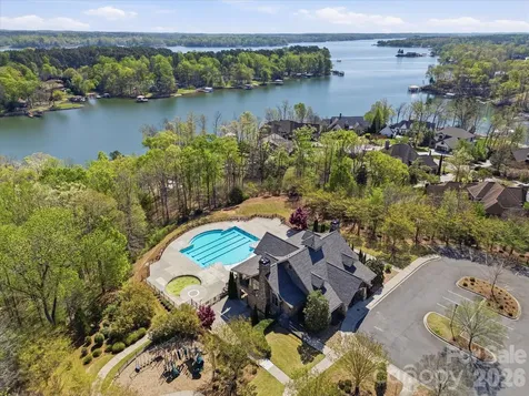 7004 Treetop Court York SC 29745