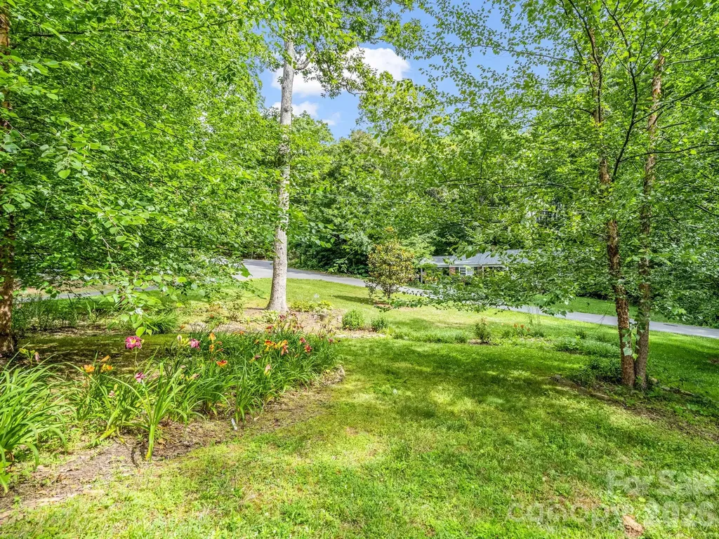 111 Dogwood Drive Black Mountain NC 28711