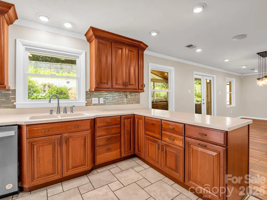 111 Dogwood Drive Black Mountain NC 28711