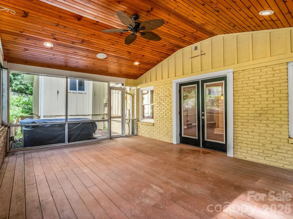 111 Dogwood Drive Black Mountain NC 28711