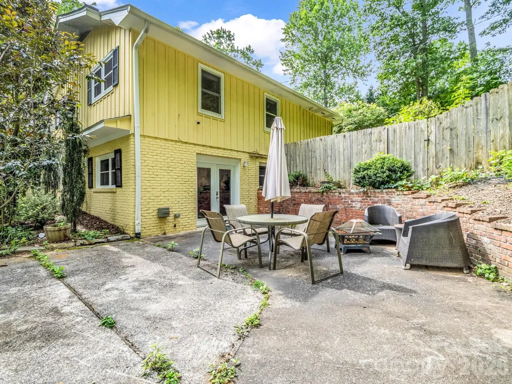 111 Dogwood Drive Black Mountain NC 28711