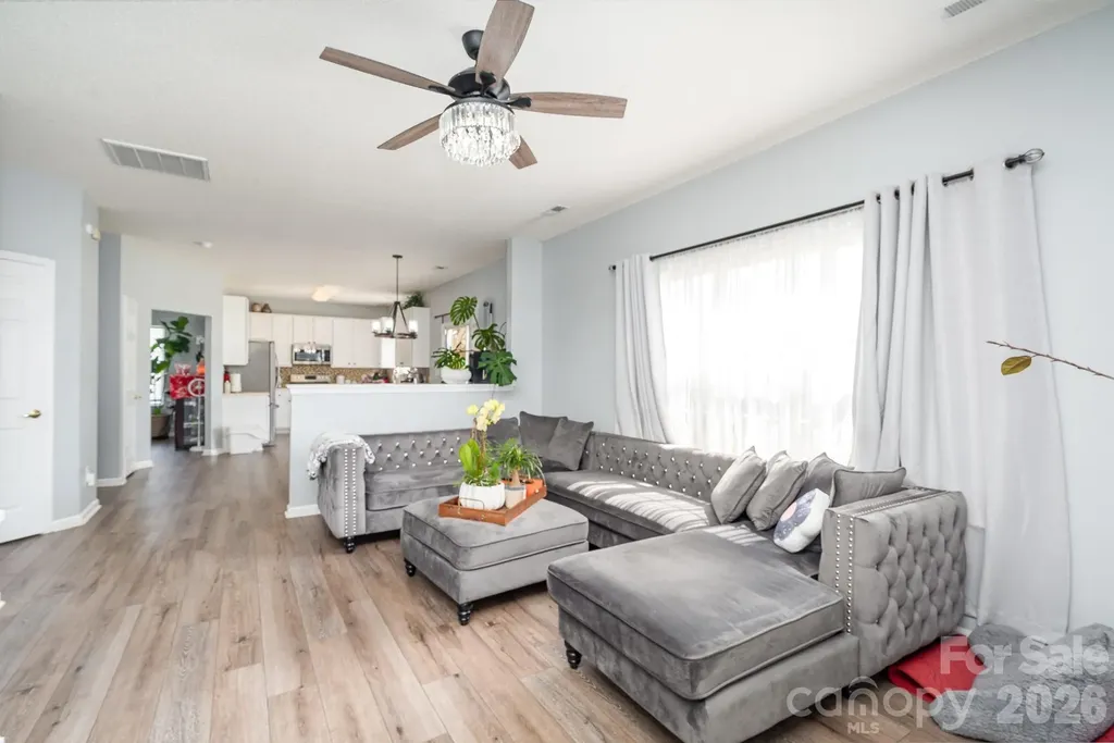 407 Goodloe Drive Charlotte NC 28262