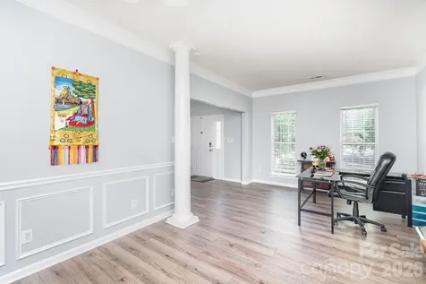 407 Goodloe Drive Charlotte NC 28262