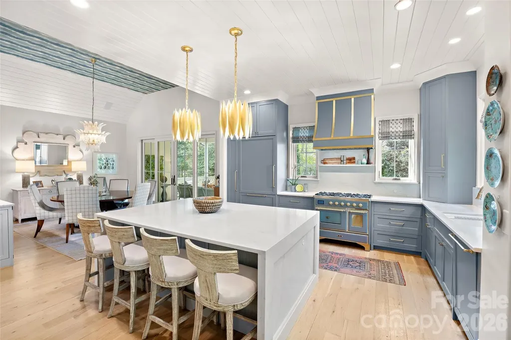 254 Huntley Place Charlotte NC 28207
