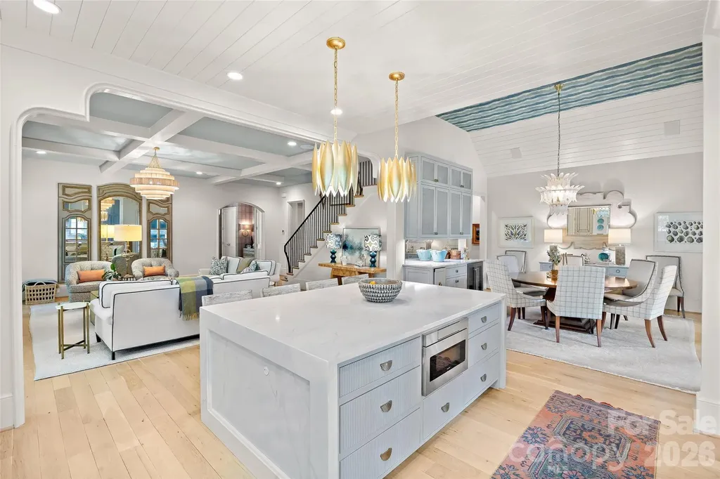 254 Huntley Place Charlotte NC 28207