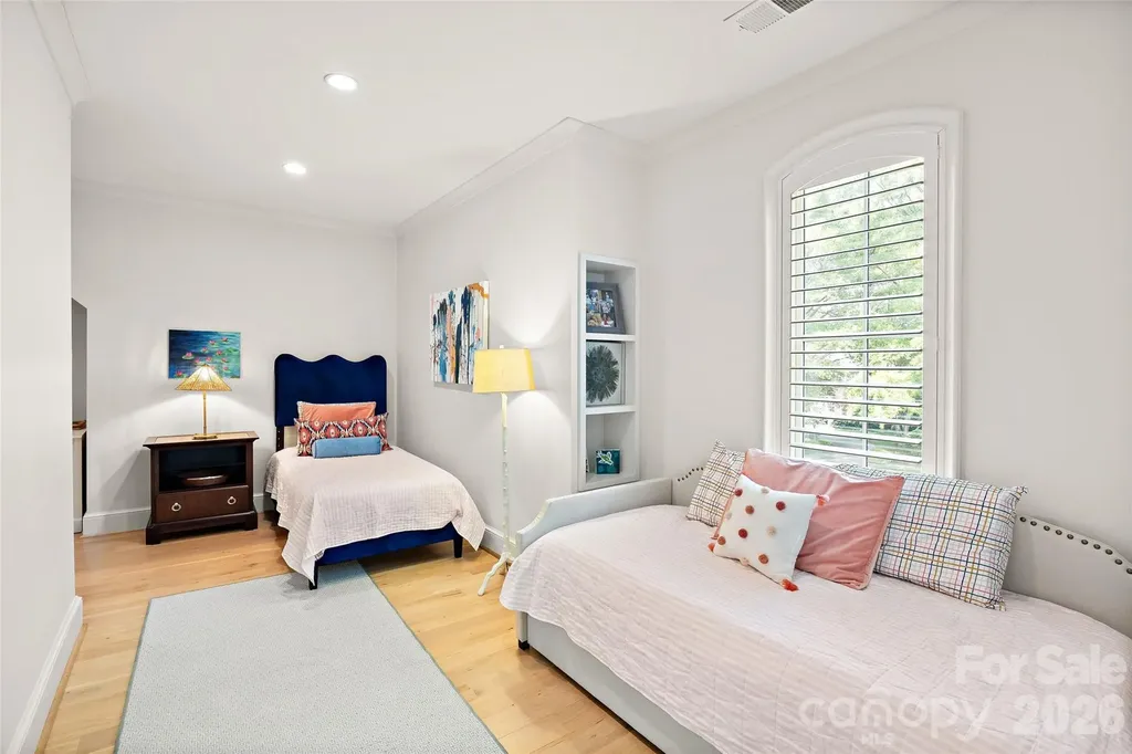 254 Huntley Place Charlotte NC 28207