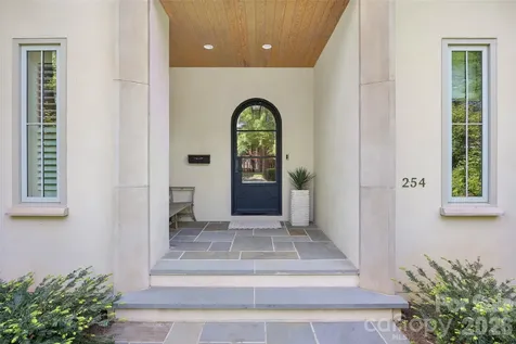 254 Huntley Place Charlotte NC 28207
