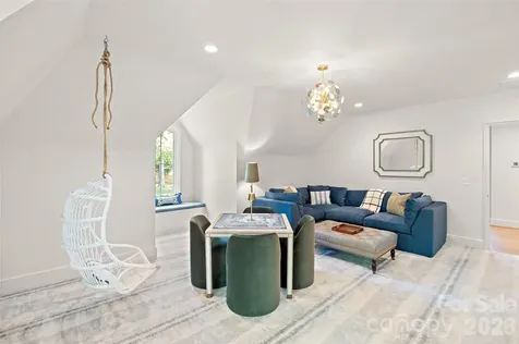 254 Huntley Place Charlotte NC 28207