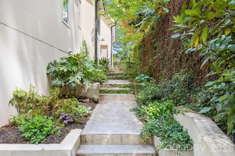 254 Huntley Place Charlotte NC 28207