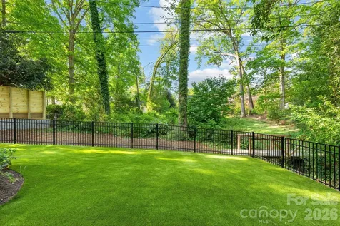 254 Huntley Place Charlotte NC 28207