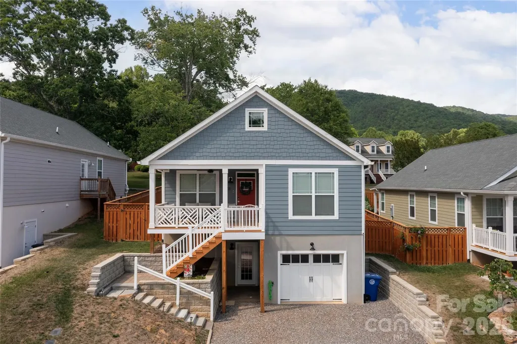 1108 Blueview Drive Black Mountain NC 28711