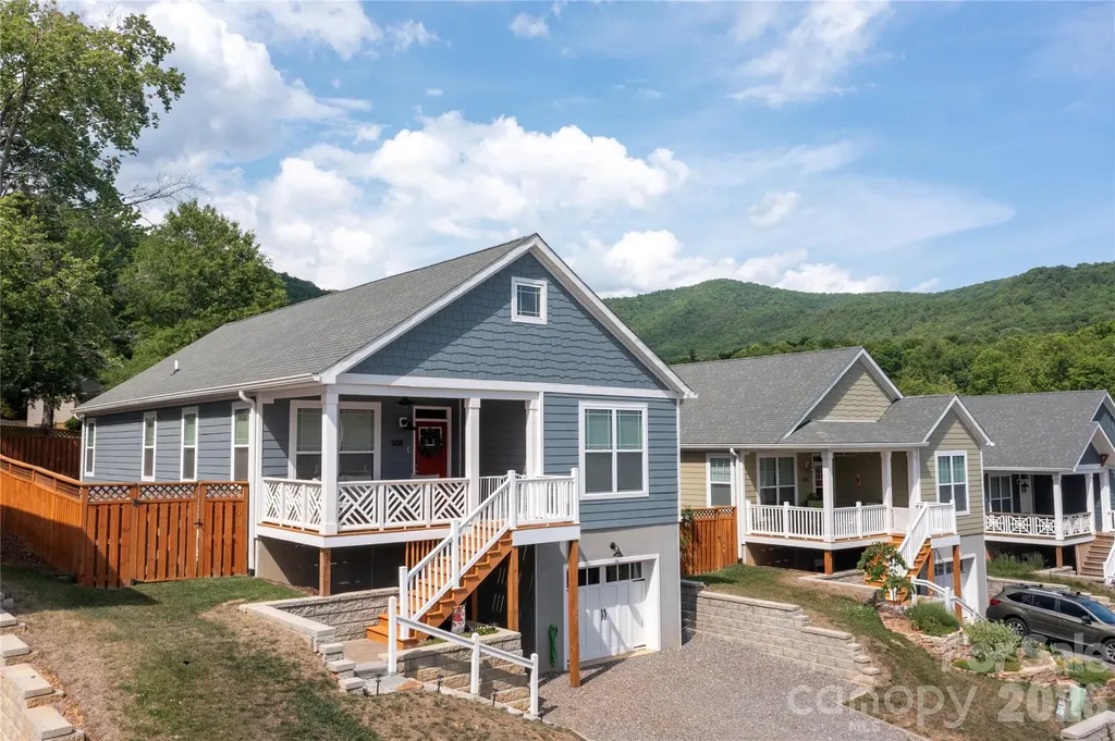 1108 Blueview Drive Black Mountain NC 28711