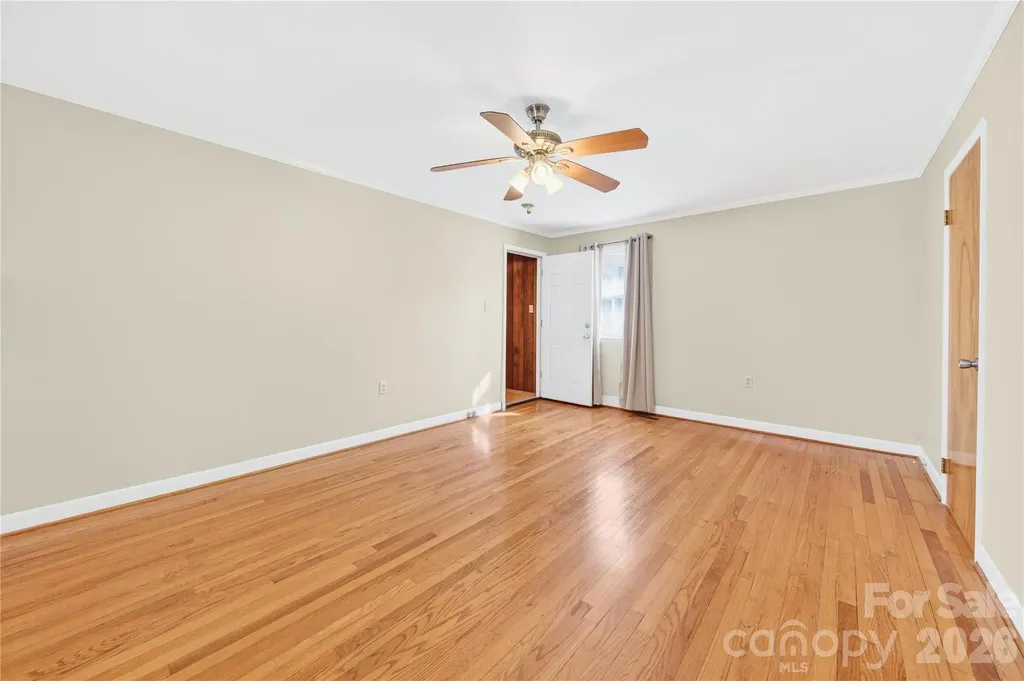 821 Woods Drive Statesville NC 28677