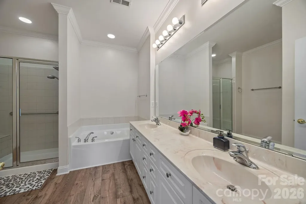 13323 Mint Lake Drive Matthews NC 28105