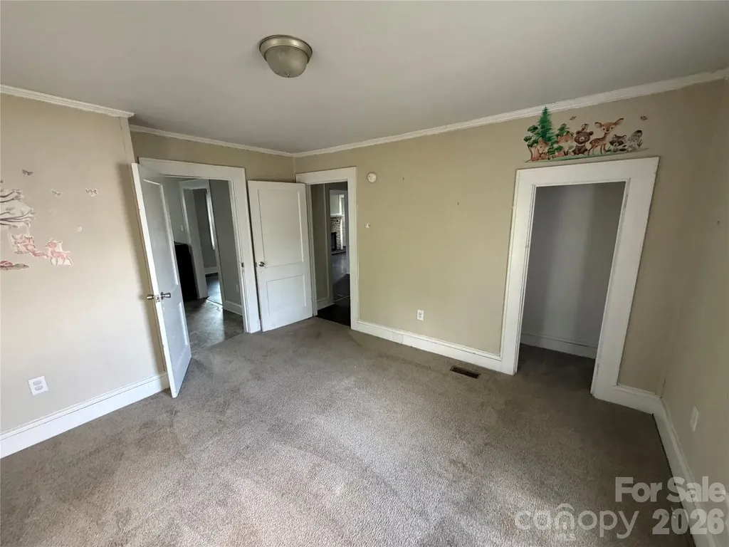 1002 N Salisbury Avenue Spencer NC 28159