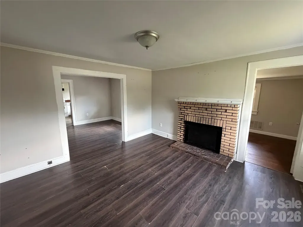 1002 N Salisbury Avenue Spencer NC 28159