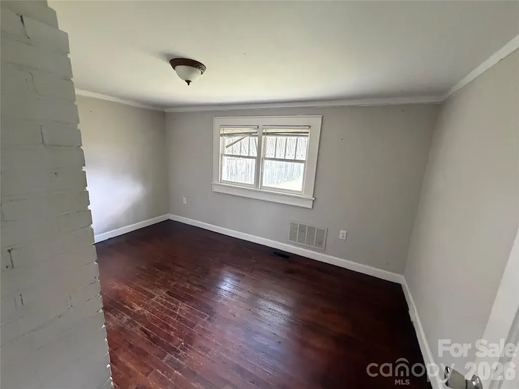 1002 N Salisbury Avenue Spencer NC 28159