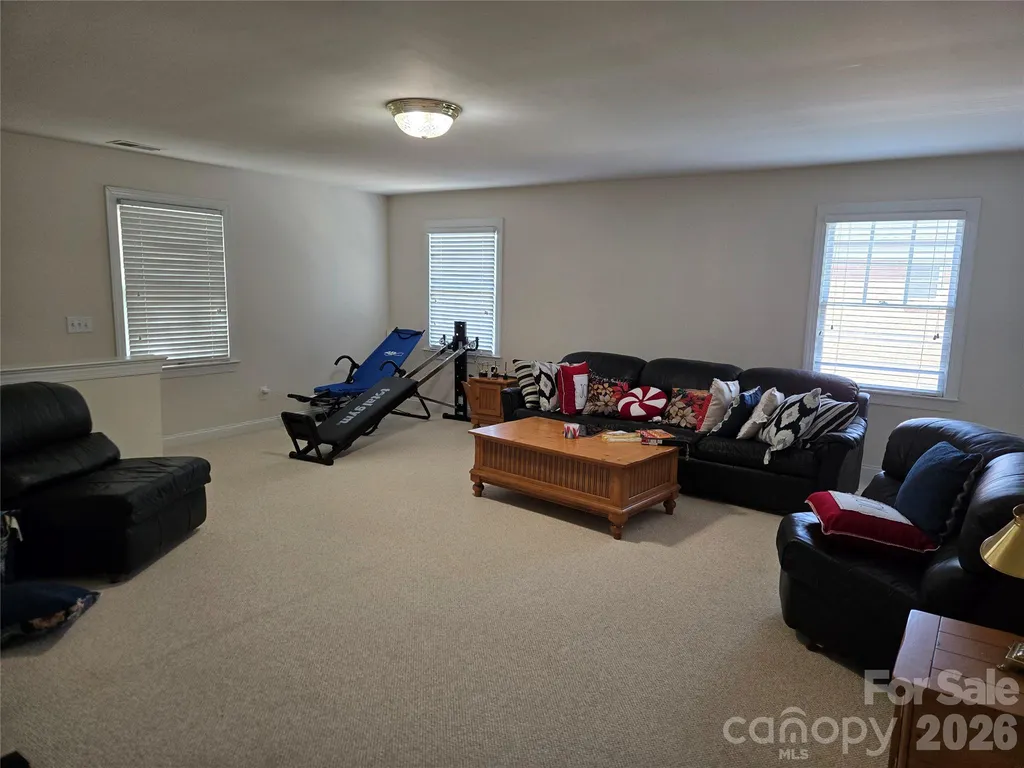 11942 Chevis Court Charlotte NC 28277