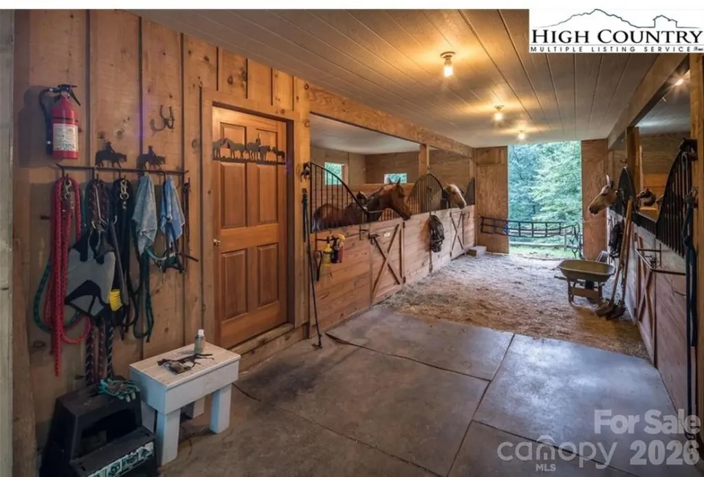 130 Hawkbill Road Ferguson NC 28624