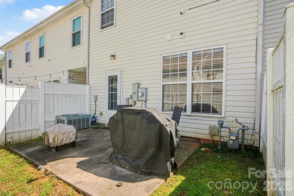 3915 Glenlea Commons Drive Charlotte NC 28216