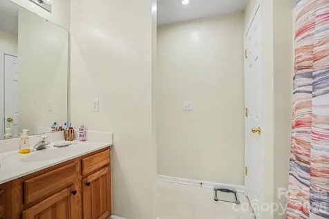 3915 Glenlea Commons Drive Charlotte NC 28216