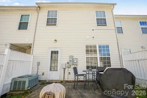 3915 Glenlea Commons Drive Charlotte NC 28216
