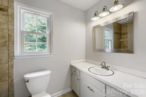 1628 Bonnie Lane Charlotte NC 28213