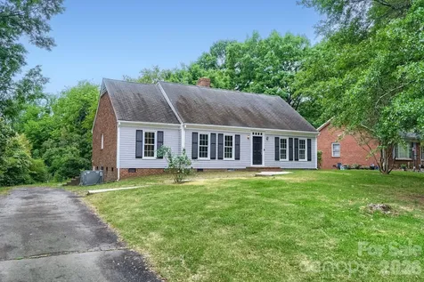 1628 Bonnie Lane Charlotte NC 28213