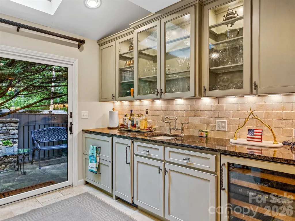 64 Toxaway Shores Drive Lake Toxaway NC 28747