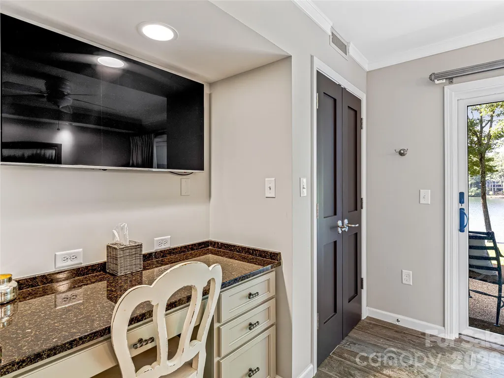 64 Toxaway Shores Drive Lake Toxaway NC 28747