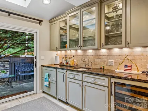 64 Toxaway Shores Drive Lake Toxaway NC 28747