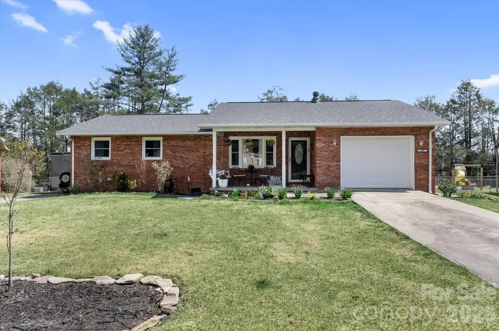 180 Fisher Road Brevard NC 28712