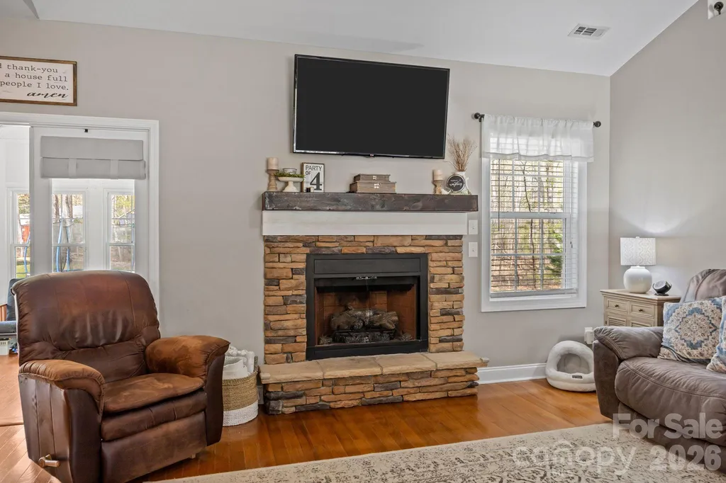 1667 Warwick Court Lincolnton NC 28092