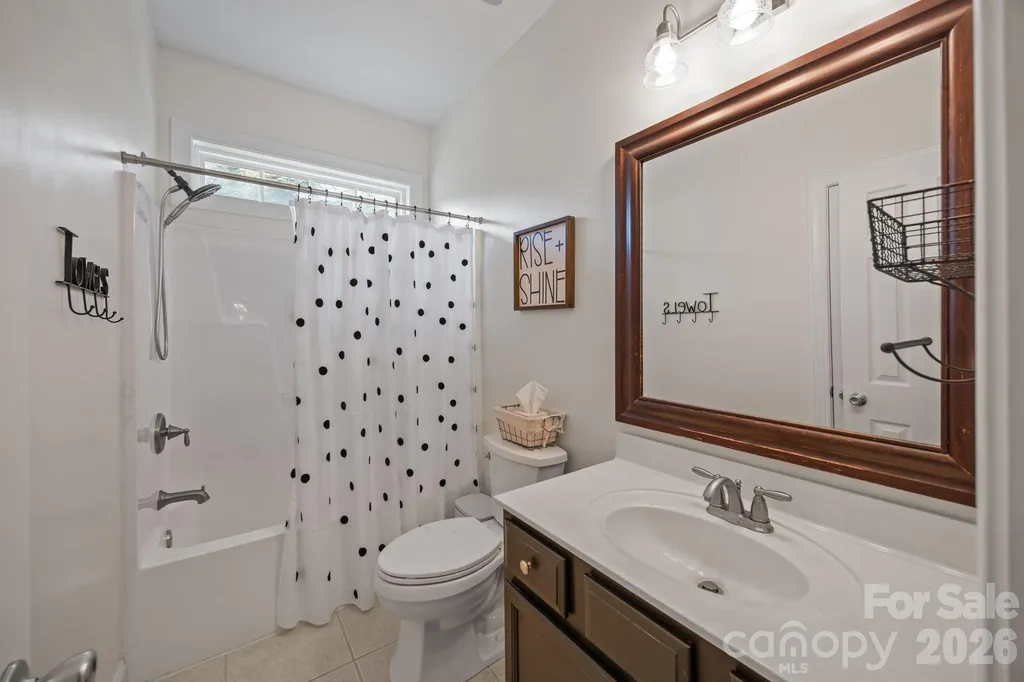 1667 Warwick Court Lincolnton NC 28092