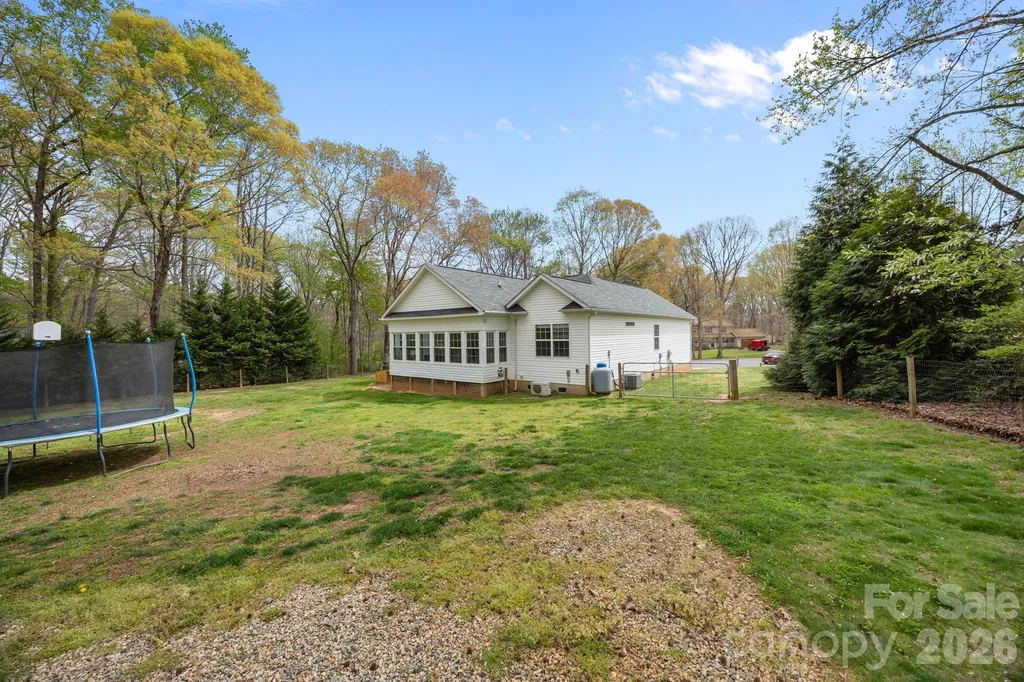 1667 Warwick Court Lincolnton NC 28092