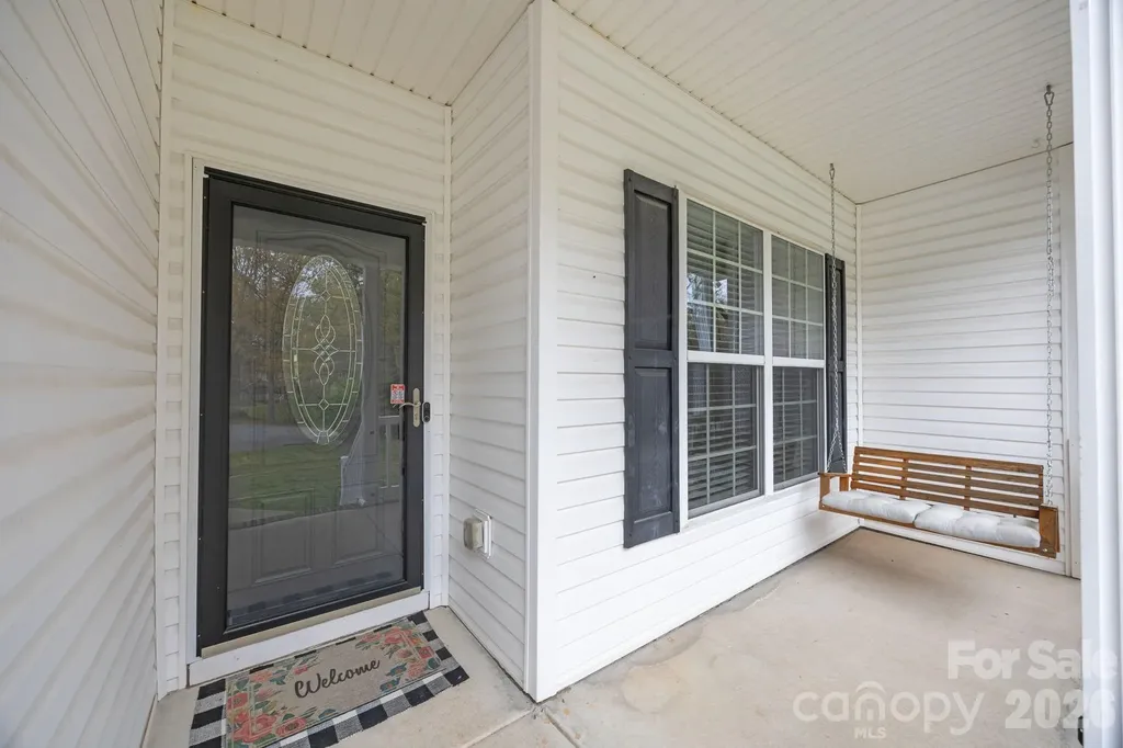1667 Warwick Court Lincolnton NC 28092