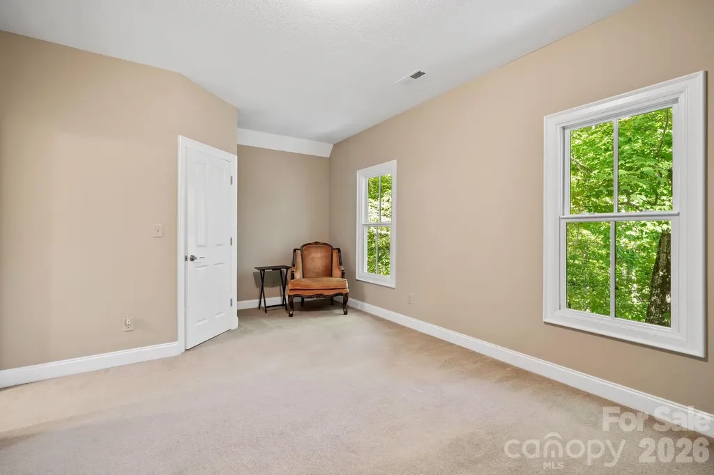 25 E Owl Creek Lane Fairview NC 28730